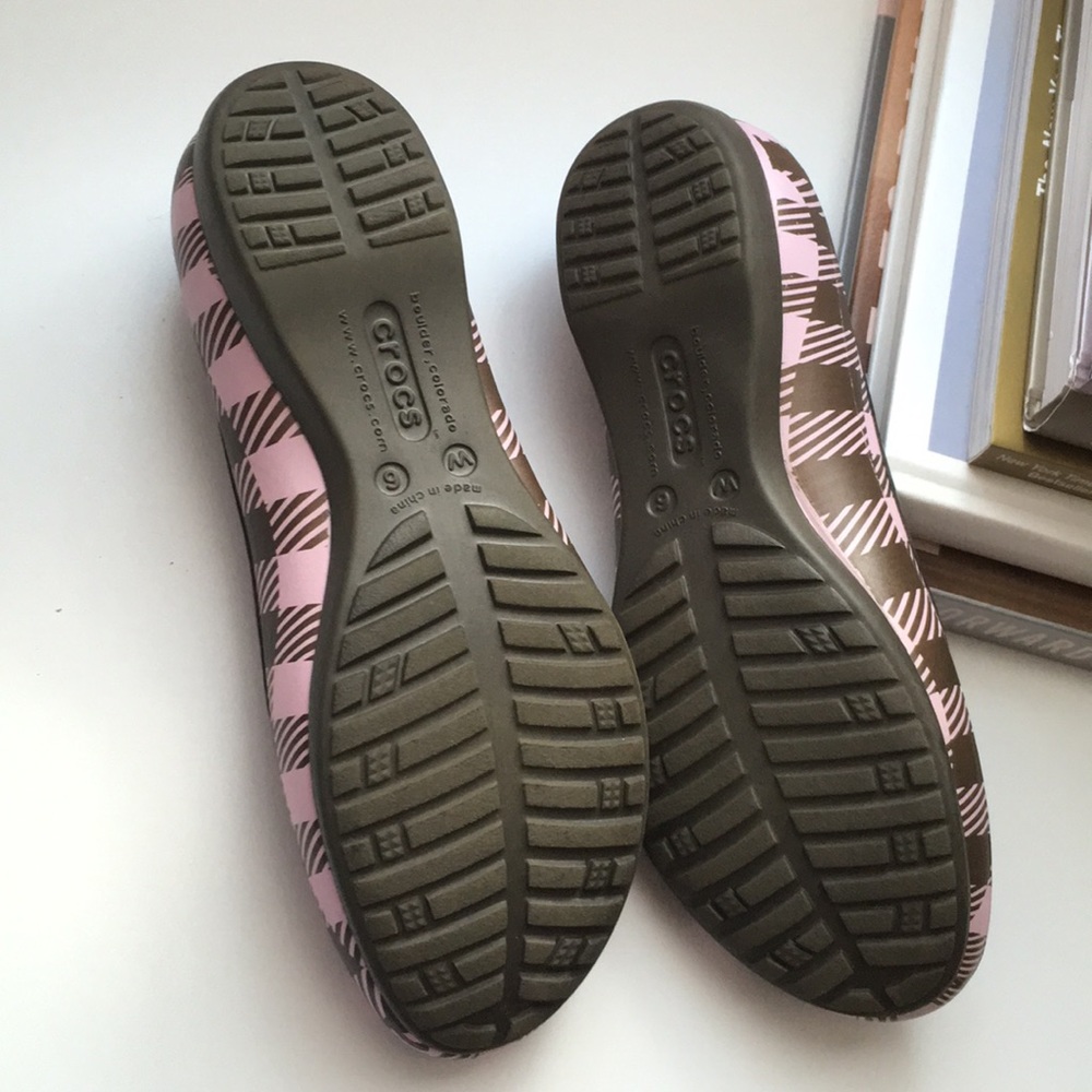 Adorable Crocs Shoes - Picture 3 of 4